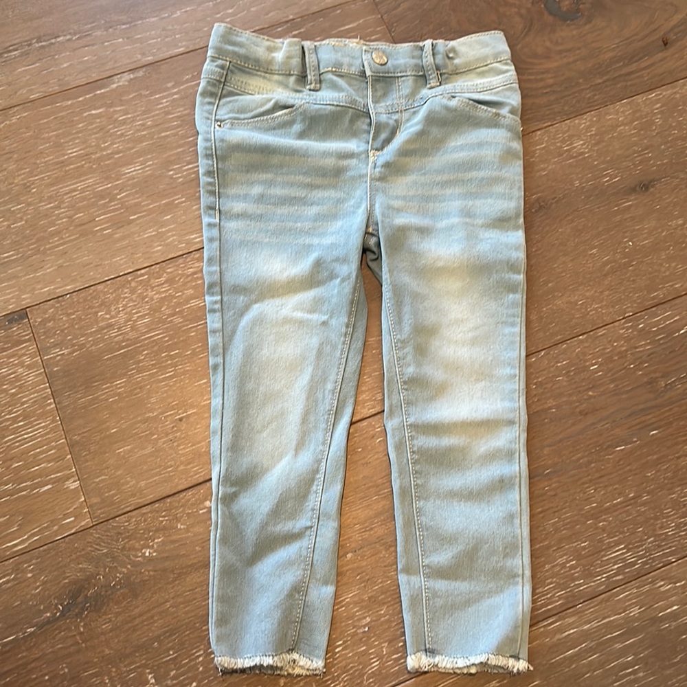 NWOT Jessica Simpson 3T distressed hem jeans